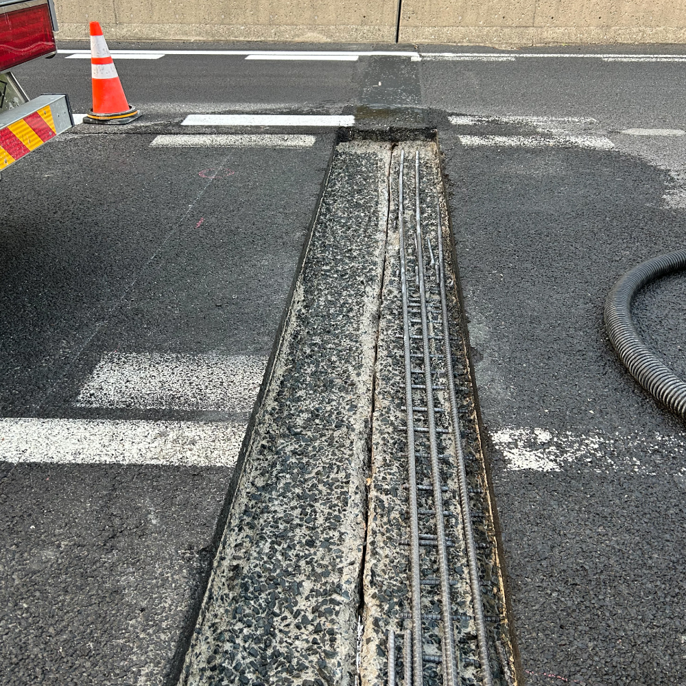 山形県　伸縮装置取替工事